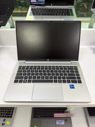 HP PROBOOK 640 G8 - Intel Core i7 Gen 11 | 16 GB RAM | 256 GB Nvme | Pantalla de 14 | Intel Iris XE